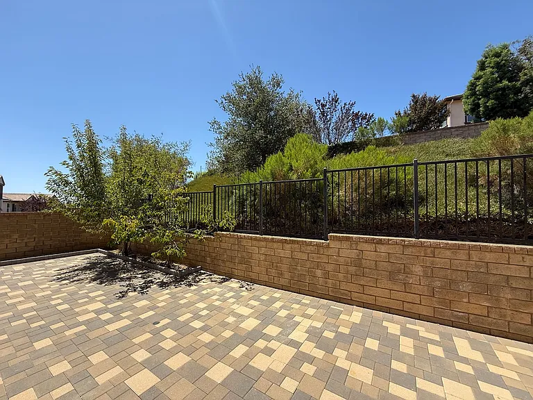 29052 W Hills Dr — Photo 39