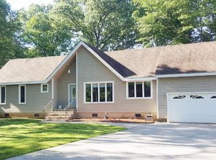 1220 Newmarket Dr, Virginia Beach, VA 23464