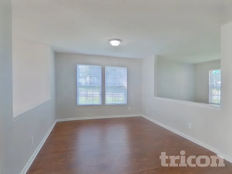 5104 Mintvale Dr — Photo 4