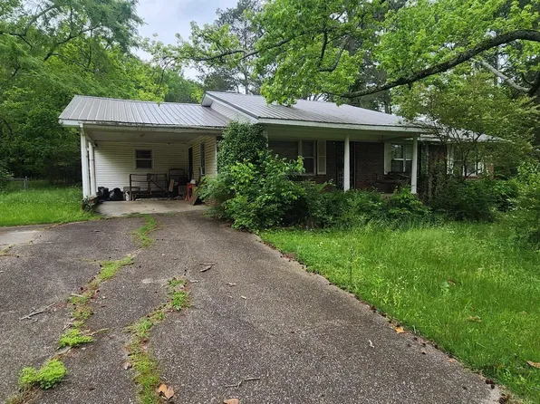 8209 Union Grove Rd, Union Grove, AL 35175