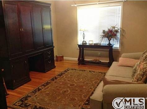 Entry Living room