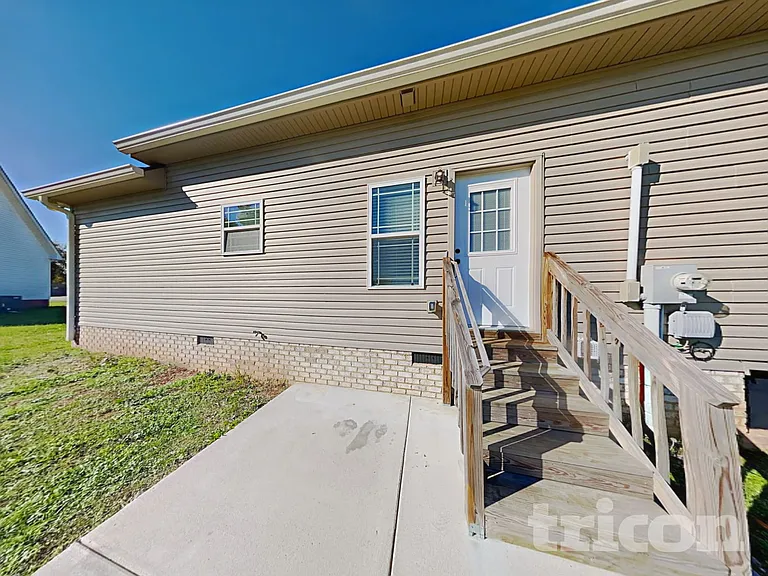 201 Stroud Dr — Photo 16