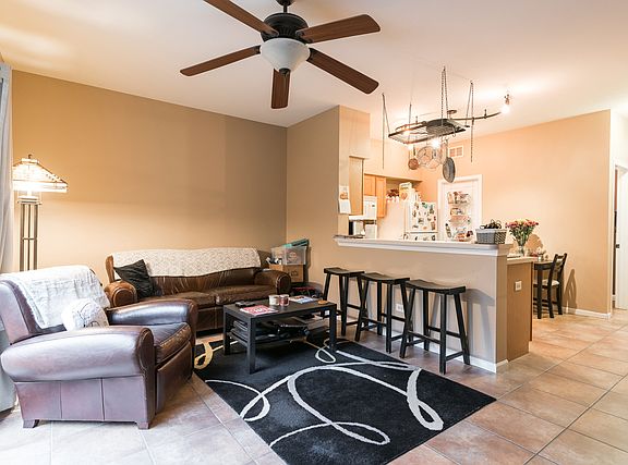5th image of 4039 Oak Tree Ln #4039