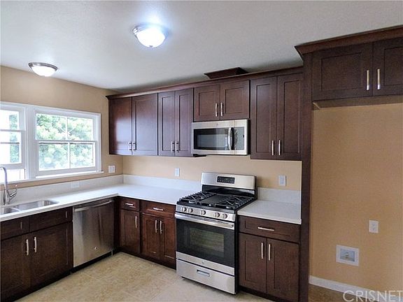 3rd image of 11905 Pluton St