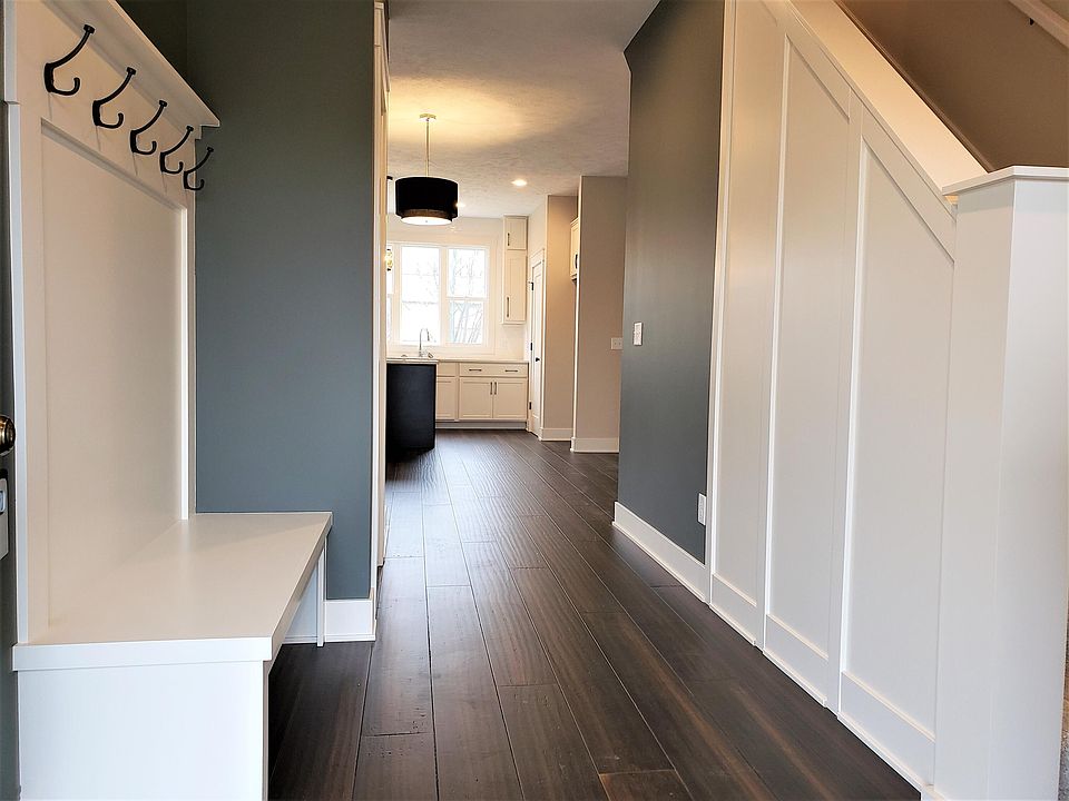 7887 Parkside Ct, Jenison, MI 49428 Zillow