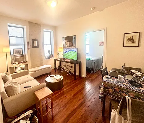 714 Amsterdam Ave #1 Photo 1