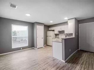 8410 Riverstone Dr, Austin, TX 78724