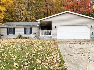 601 Harrington St, Glenmont, OH 44628