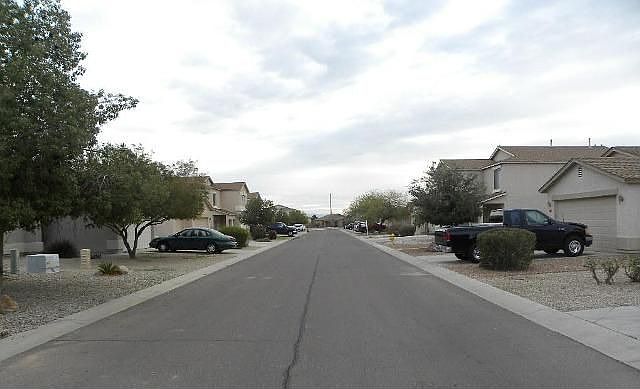 2nd image of 1149 E Desert Rose Trl