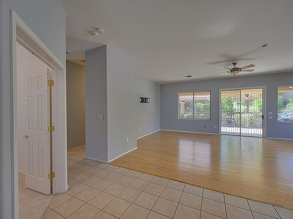 5th image of 10904 Hot Oak Ct