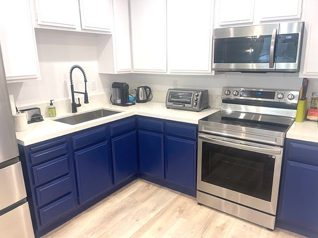 Kitchen with all Stainless steel applicances