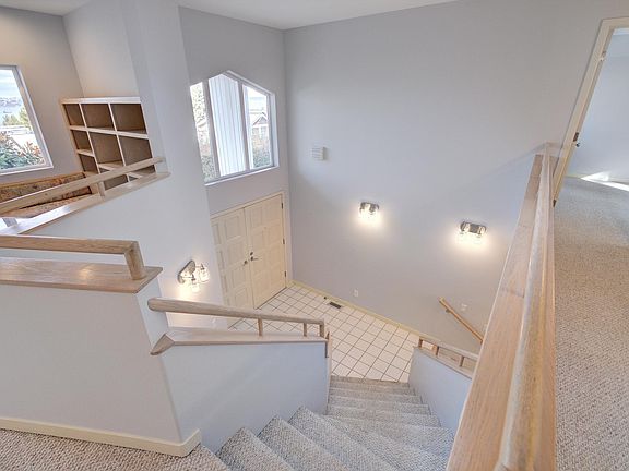 2nd image of 10223 NE 62nd St