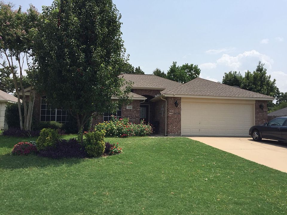 1st image of 1119 Hidden Glade Dr