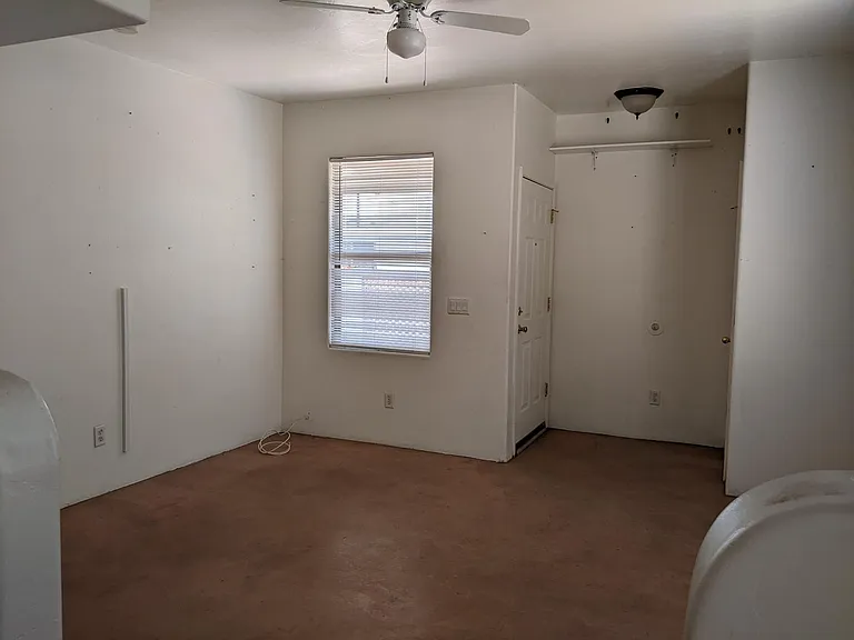 1636 E 10th St #2 — Photo 7