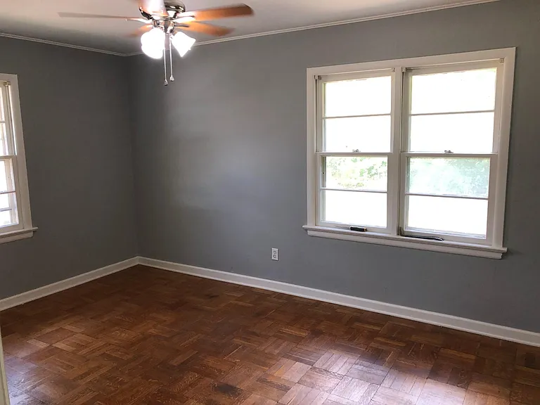 2332 Ashley Dr — Photo 7