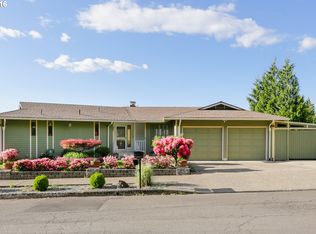 407 SW 7th St, Gresham, OR 97080