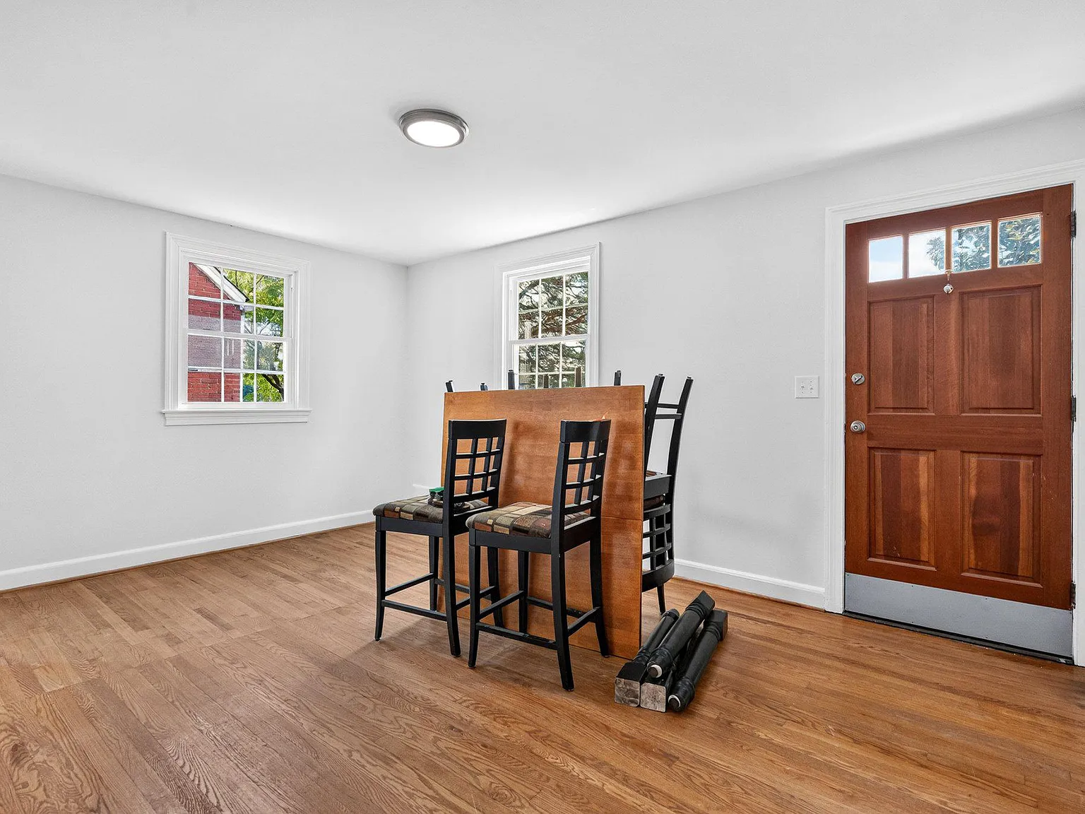3 bed, 2132 sqft, $3,495 — Photo 3
