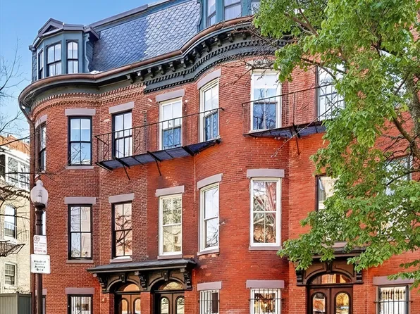 70 Montgomery St, Boston, MA 02116