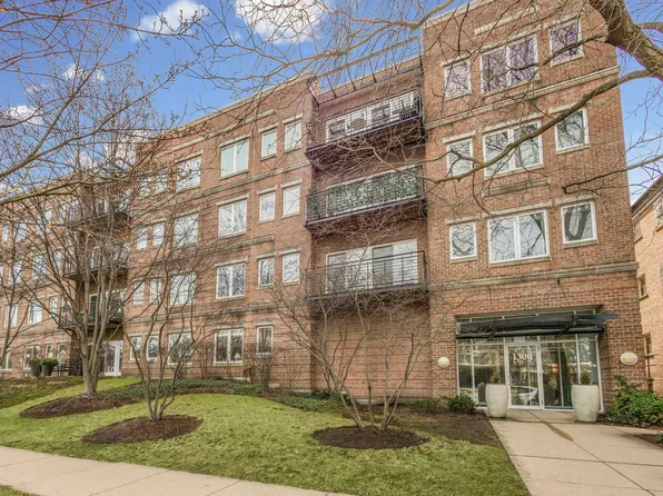 1300 Central St APT 202, Evanston, IL 60201
