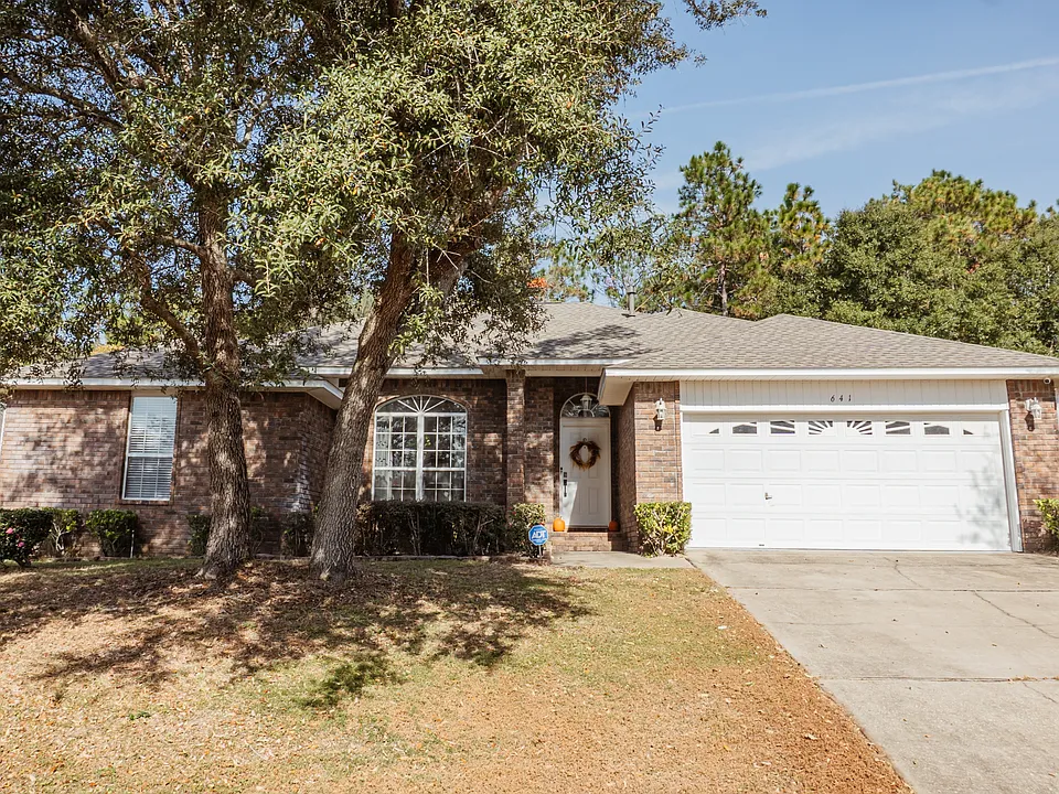 641 Territory Ln