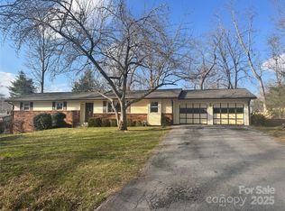 29 Westfield Rd, Fletcher, NC 28732