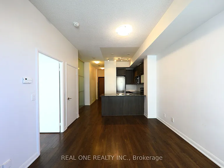 500 Sherbourne St #506 — Photo 9
