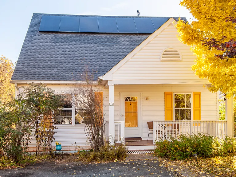 110 Chisholm Pl — Photo 30