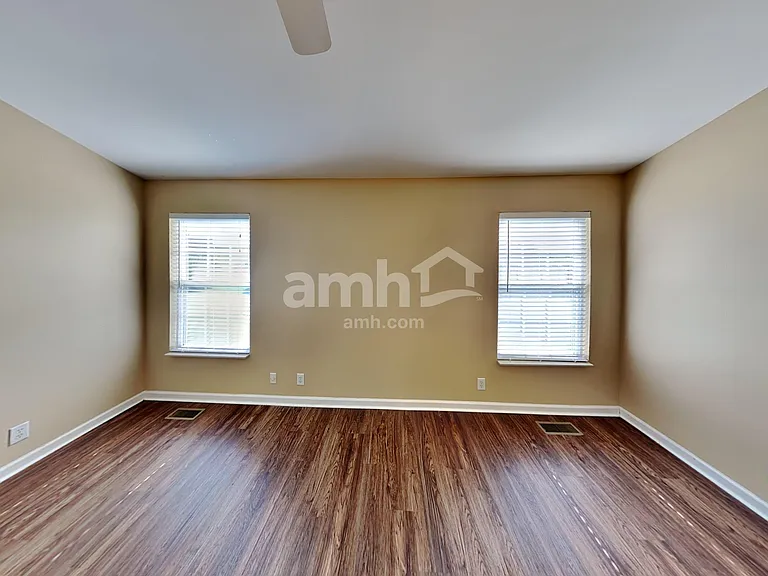 104 Lance Park Cir — Photo 11