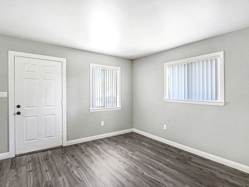 1st image of 1254 W Stoneridge Ct APT 1