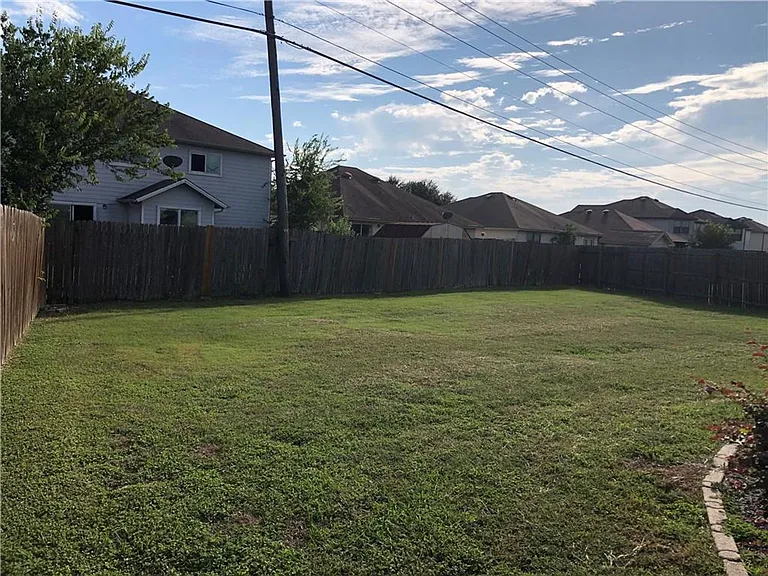 1304 Water Spaniel Way — Photo 24