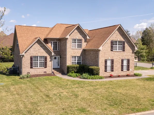 701 Scottland Trce, Mount Juliet, TN 37122