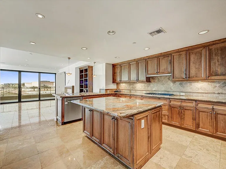 7181 E Camelback Rd #610 — Photo 5