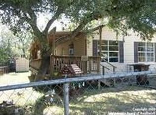 1403 Pebble Beach Rd, Lakehills, TX 78063