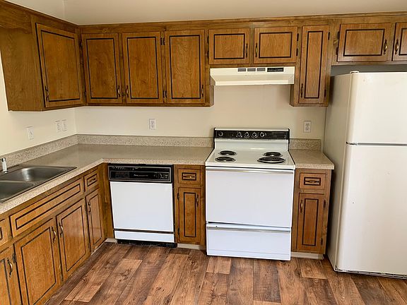 2nd image of 541 Hietts Ln APT C