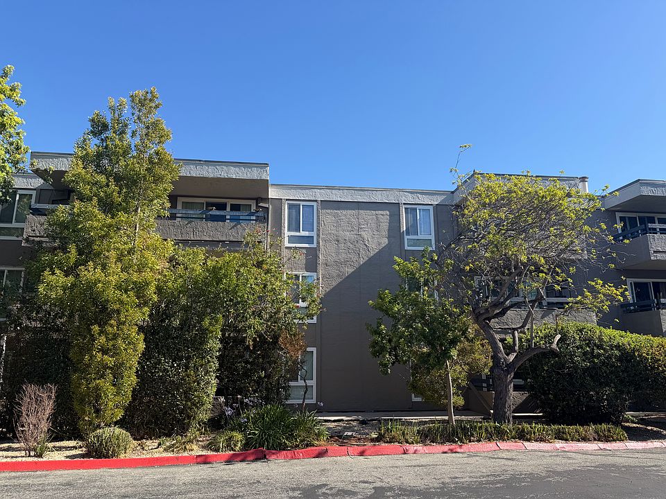 Building Photo 5
