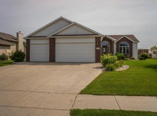 5125 Rose Creek Pkwy S, Fargo, ND 58104