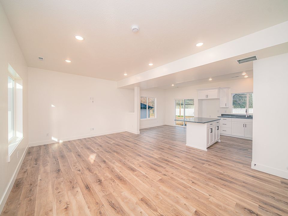 Overton Plan, Teton Homestead OLO Builders, Rexburg, ID 83440 Zillow