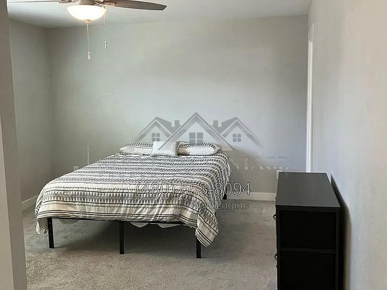 2732 E Michigan Ave — Photo 15