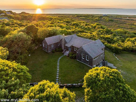 2nd image of 370 Lighthouse Rd