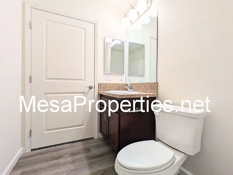 9550 Tamarisk Ave #124 — Photo 22