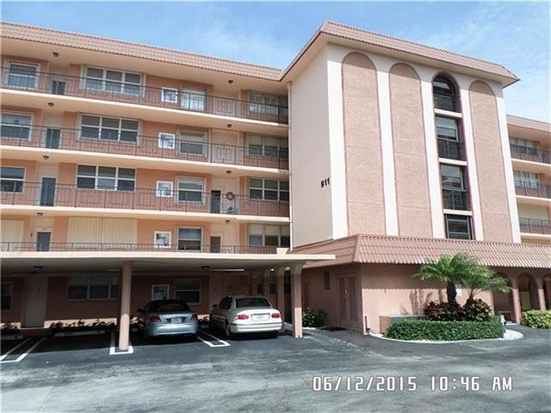 1st image of 911 Gardenia Dr APT 452