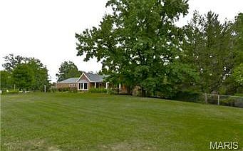 4th image of 1284 Charmwood Dr