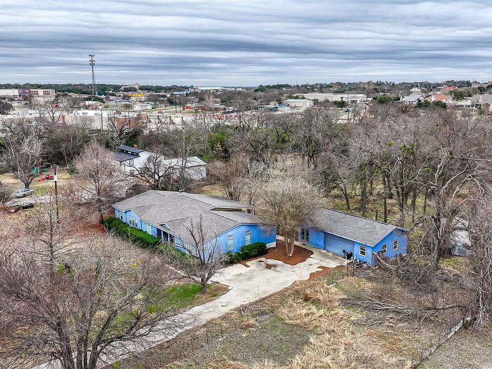 1st image of 408 Horseshoe Dr