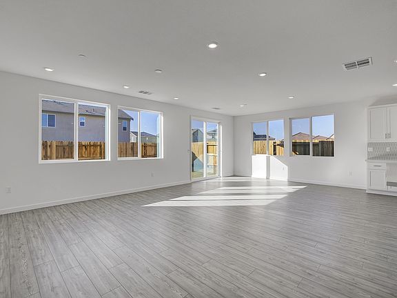 4th image of 1745 Folger Way