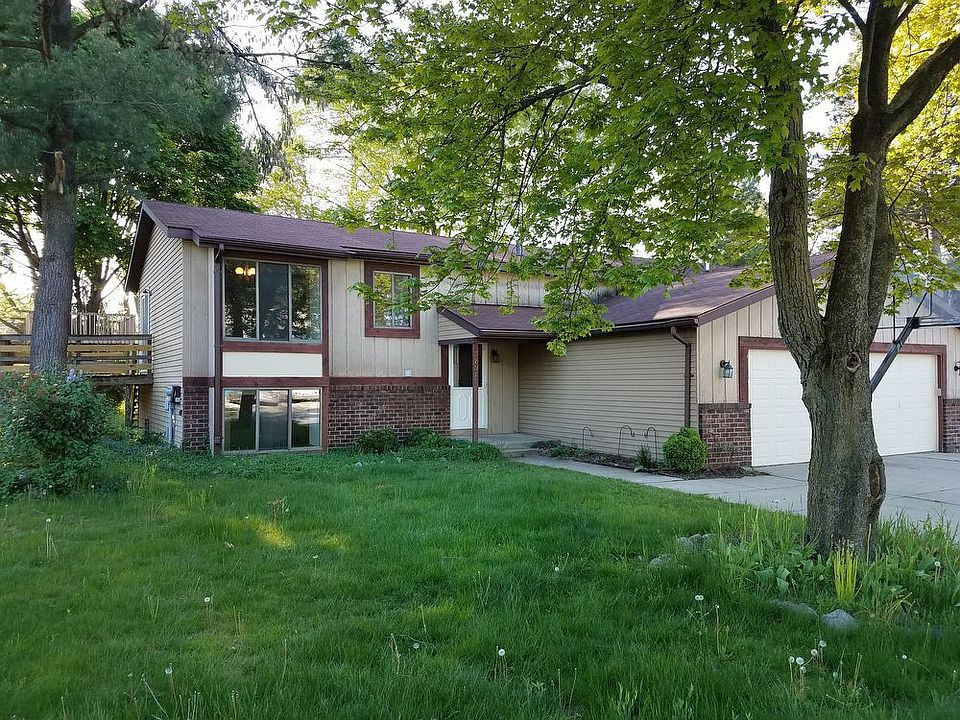 1st image of 5898 Madison Ave SE