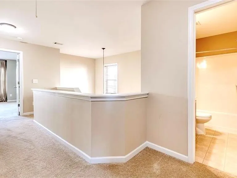 5430 Crestwick Way — Photo 11
