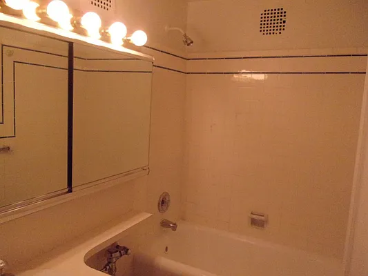 Rented by Carlyle Property Management | media 18