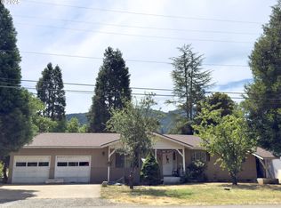 645 Division Ave, Drain, OR 97435