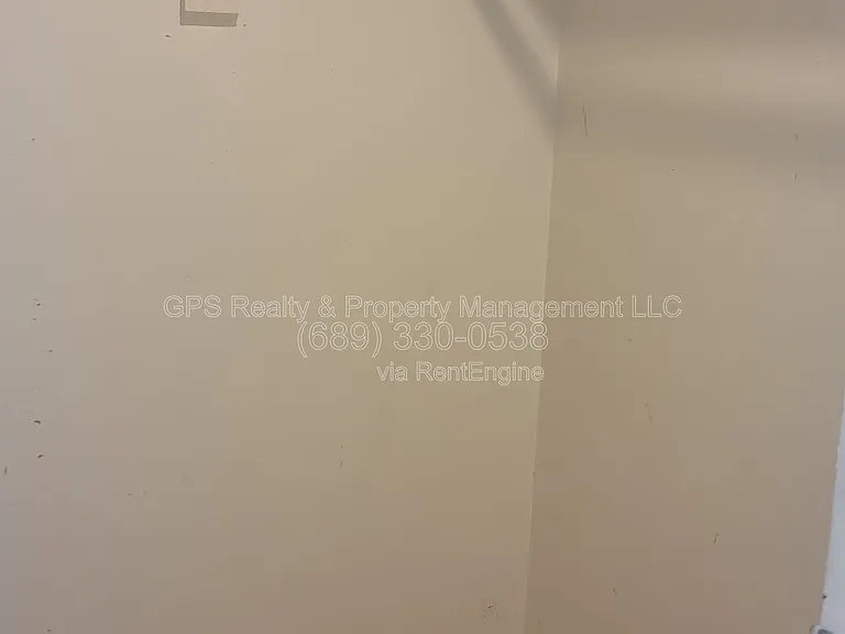 2500 Lee Rd #103 — Photo 15