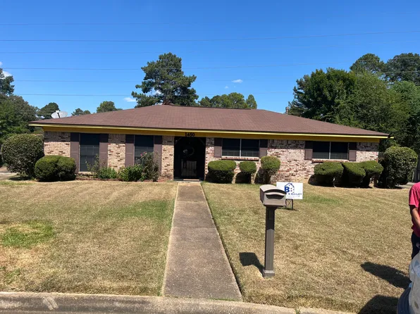 1450 Vernon Cir, Jackson, MS 39204